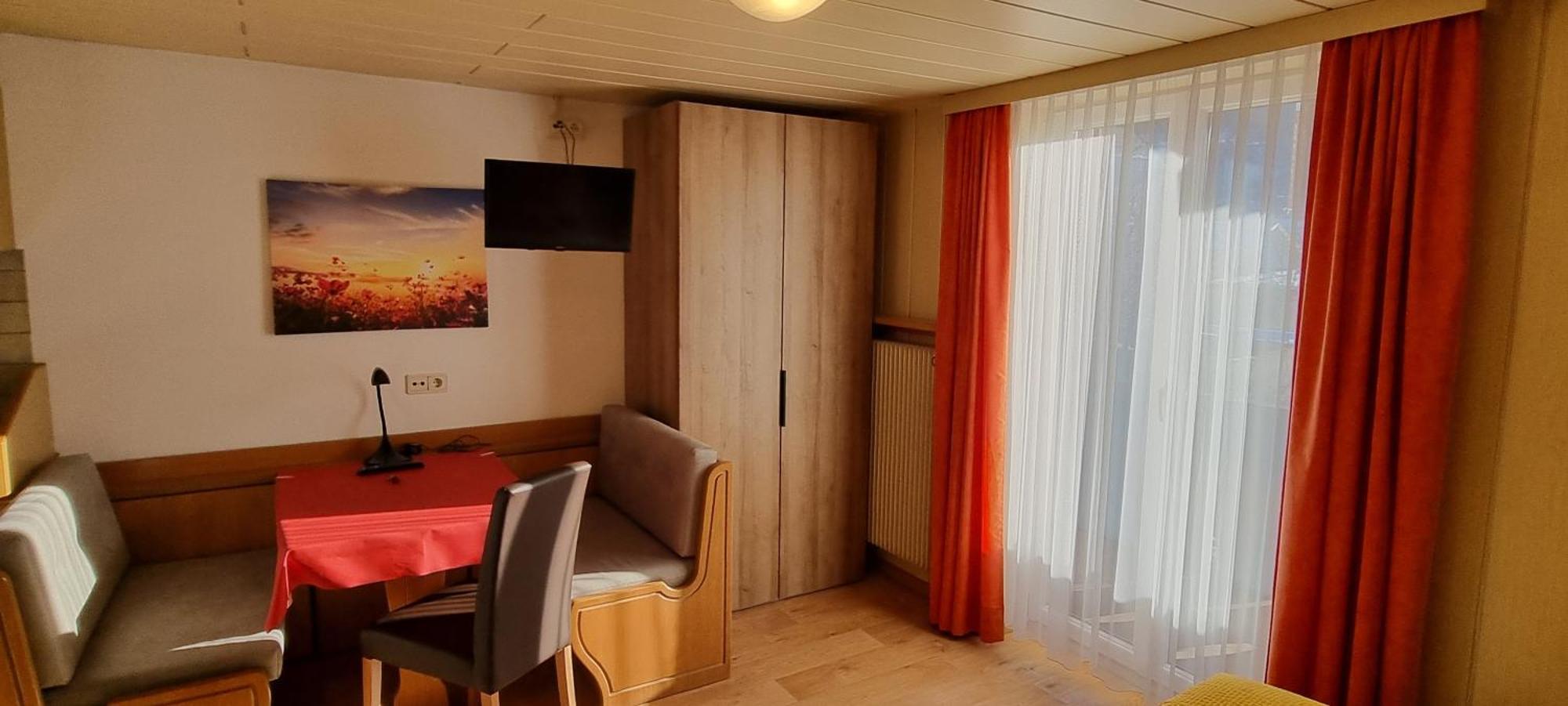Garni Helfer Bed & Breakfast Dobbiaco Dış mekan fotoğraf
