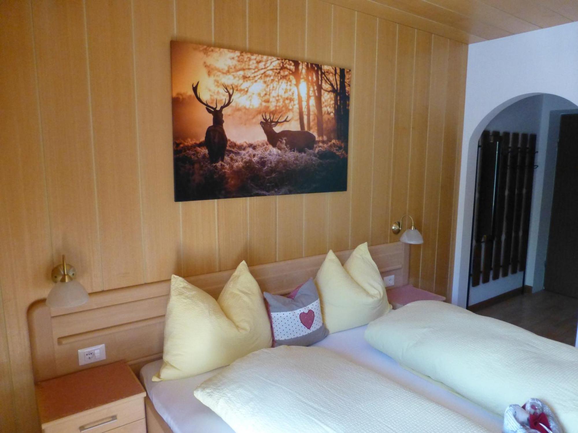 Garni Helfer Bed & Breakfast Dobbiaco Dış mekan fotoğraf