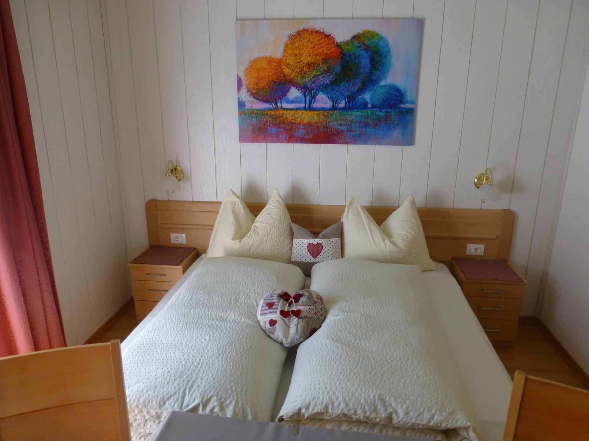 Garni Helfer Bed & Breakfast Dobbiaco Dış mekan fotoğraf
