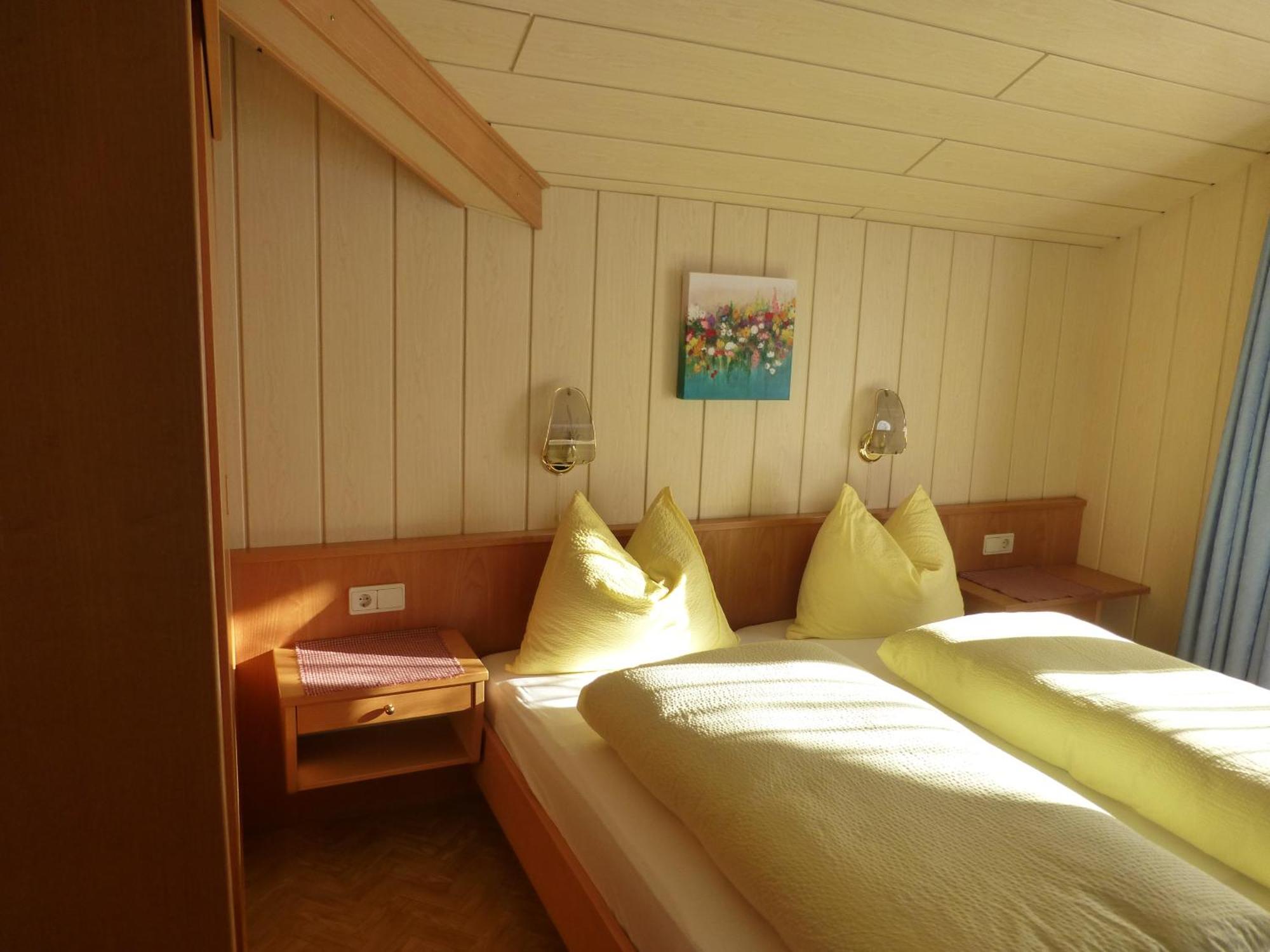 Garni Helfer Bed & Breakfast Dobbiaco Dış mekan fotoğraf