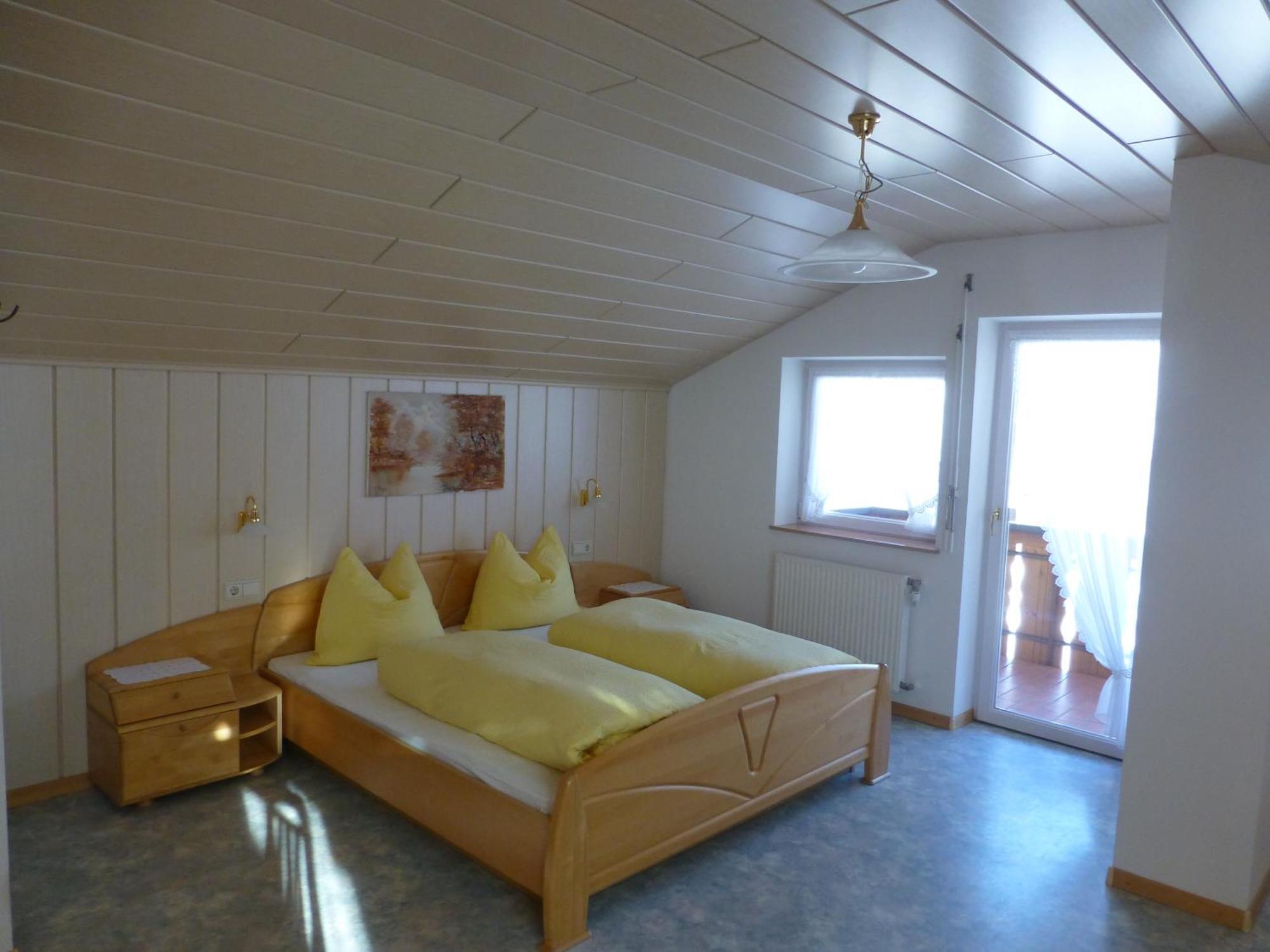 Garni Helfer Bed & Breakfast Dobbiaco Dış mekan fotoğraf