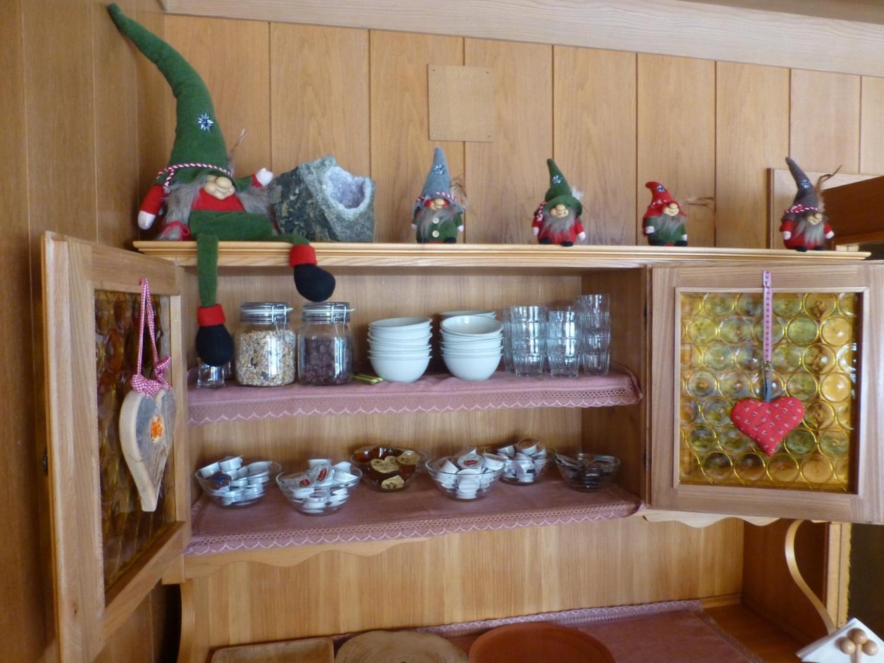Garni Helfer Bed & Breakfast Dobbiaco Dış mekan fotoğraf